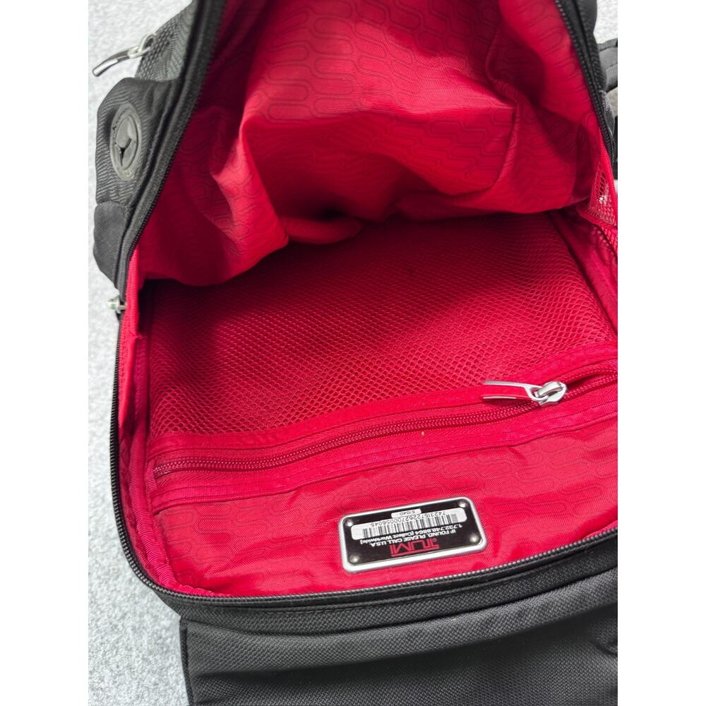 TUMI T-Tech 5104D Black Nylon One Shoulder Sling Backpack Crossbody5 - Picture 8 of 15